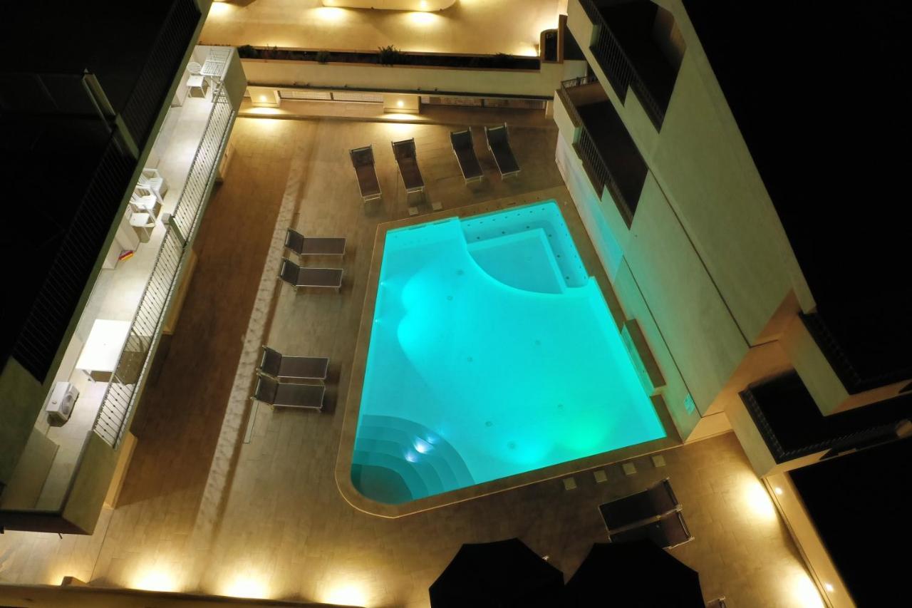 La Contessa Aparthotel Santa Teresa Gallura Exterior foto