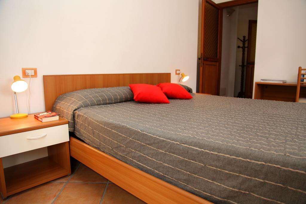 La Contessa Aparthotel Santa Teresa Gallura Exterior foto