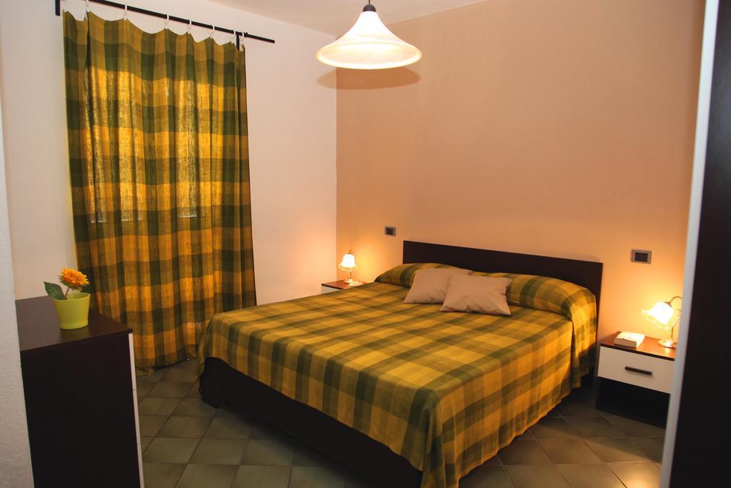 La Contessa Aparthotel Santa Teresa Gallura Cameră foto
