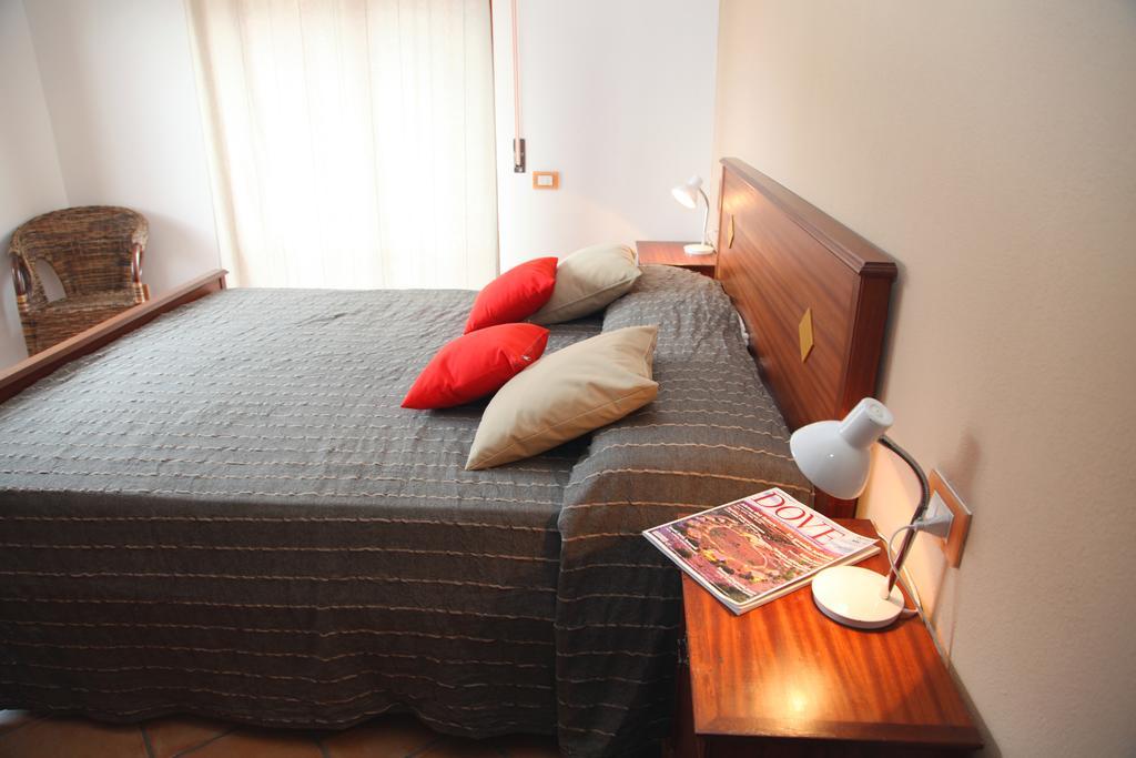 La Contessa Aparthotel Santa Teresa Gallura Cameră foto